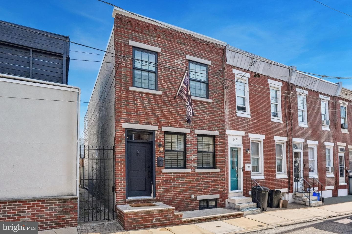 145 Dudley Street photo 24