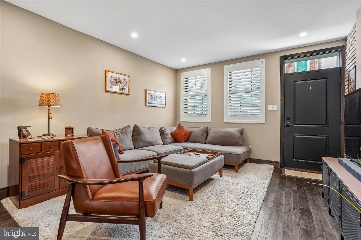 145 Dudley Street photo 4