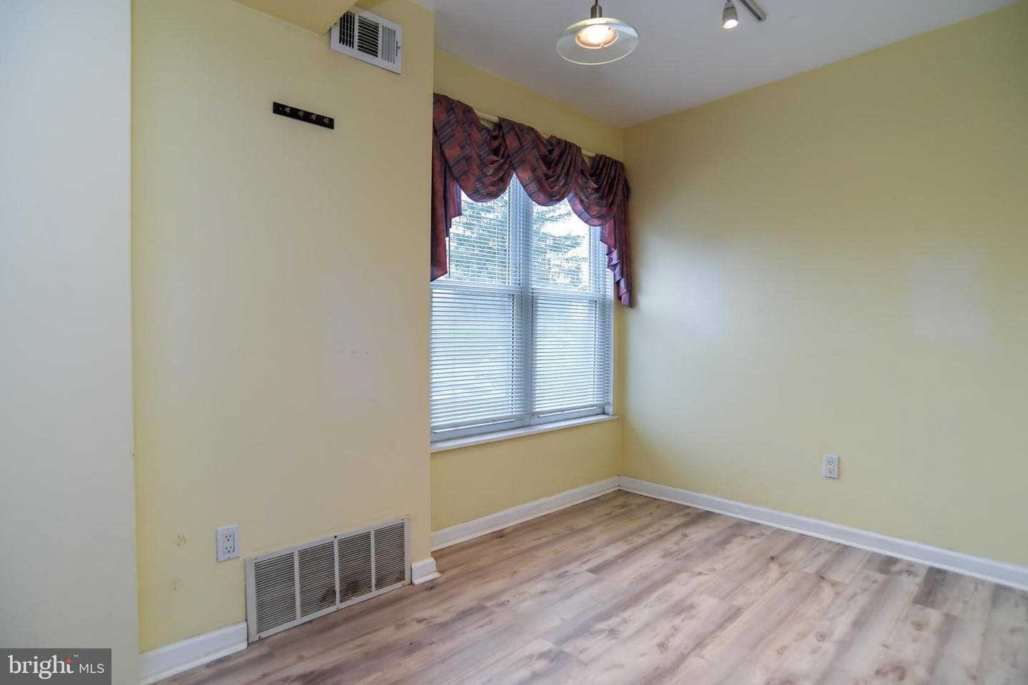 3850 Woodhaven Road #1011 photo 7
