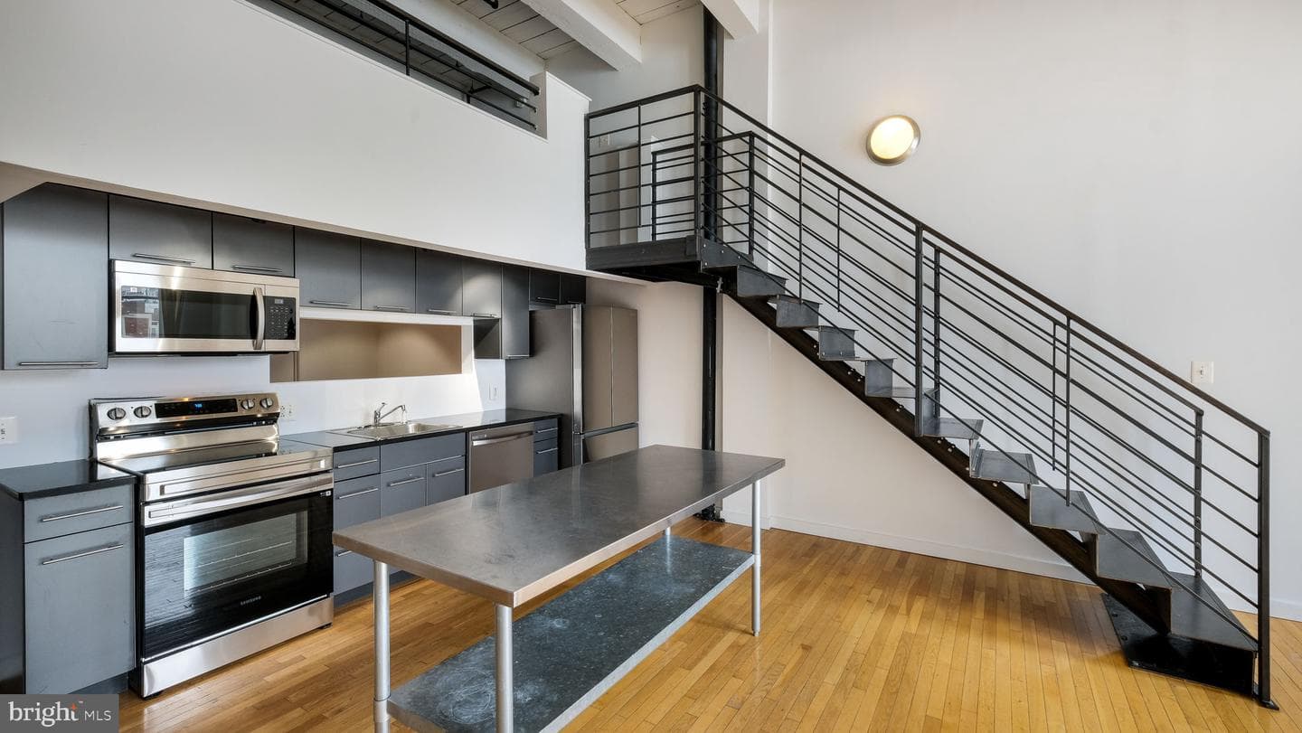1027 Arch Street #606, Philadelphia