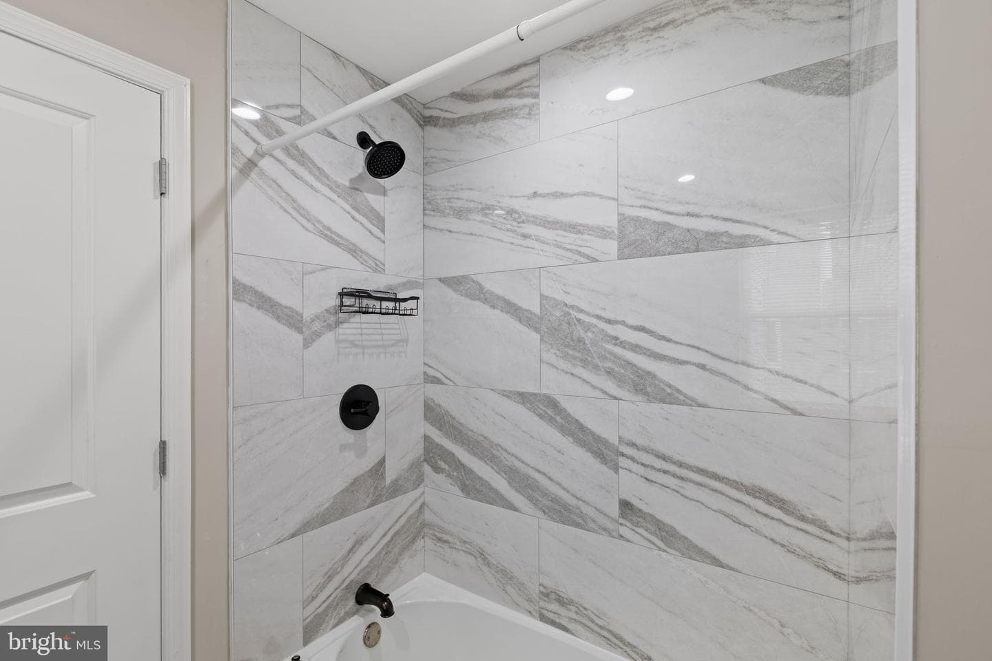 1416 N Dover Street photo 23