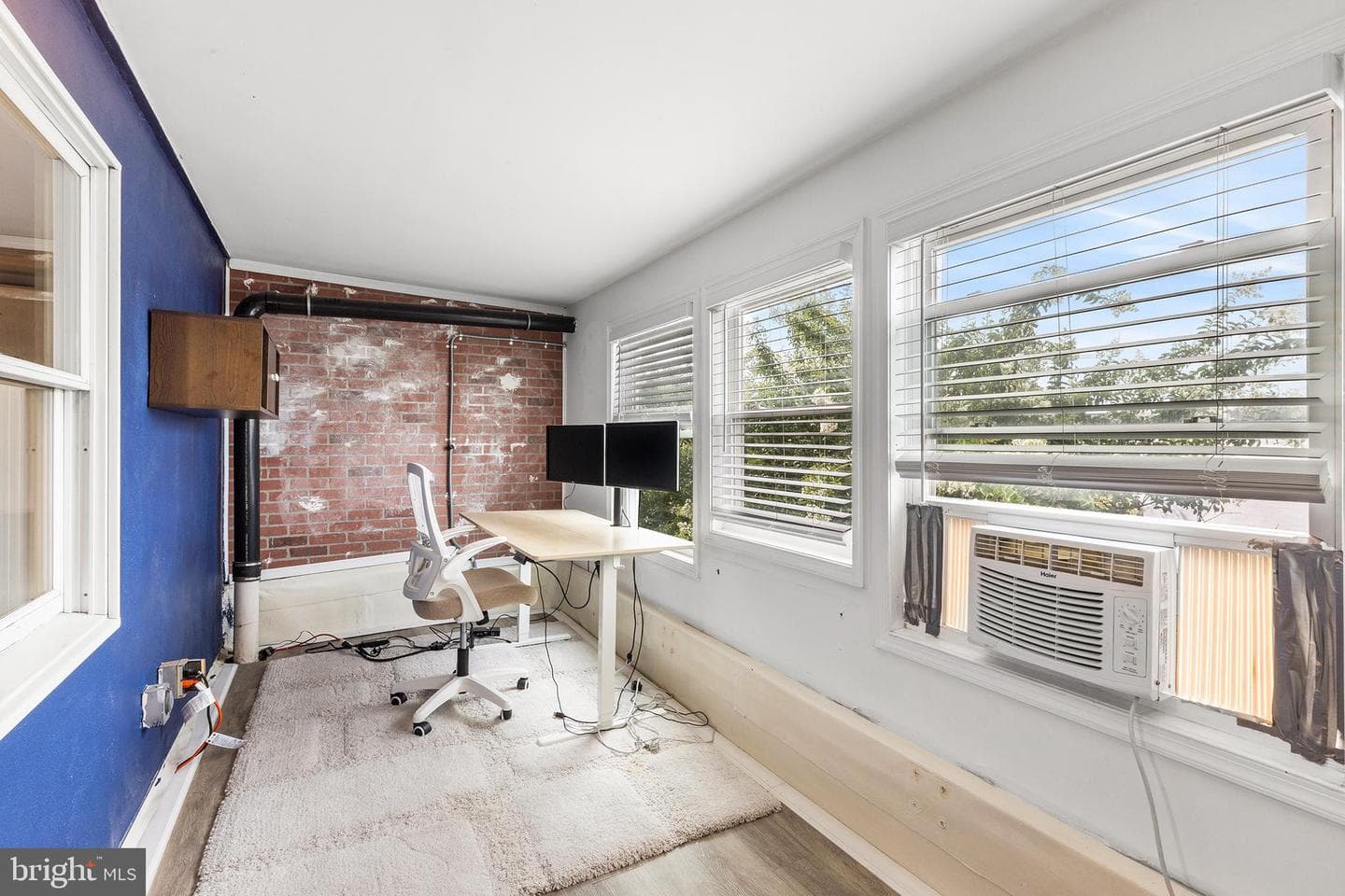 908 Greenwich Street photo 22