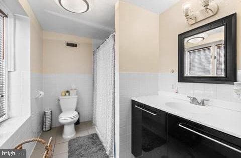 229 Race Street photo 31