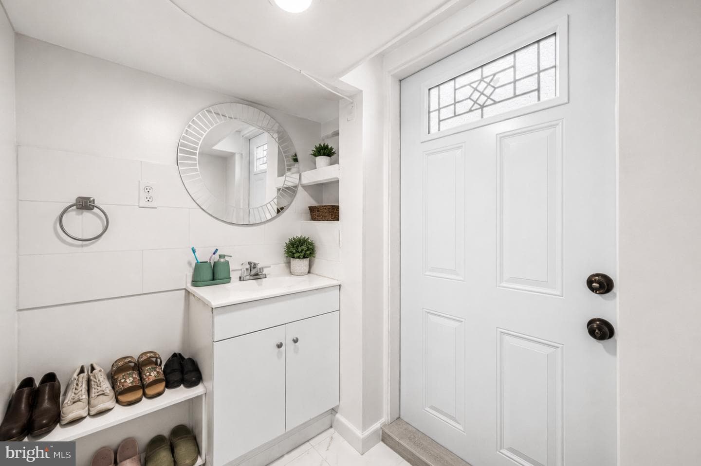4438 Ludlow Street photo 15
