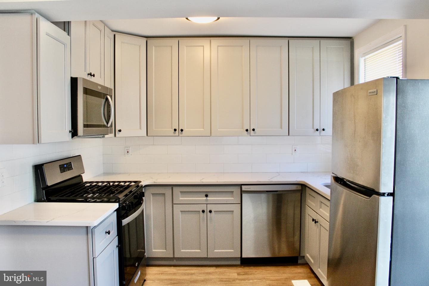 4625 Lansing Street photo 8