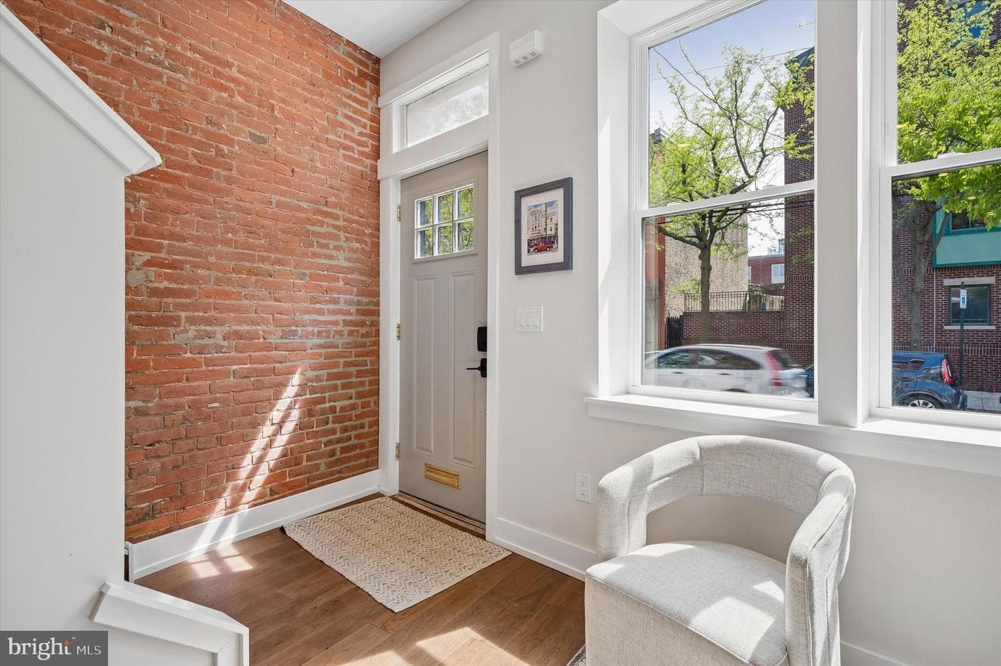 527 Christian Street photo 3