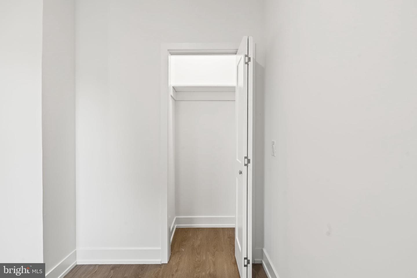 1455 N Dover Street N photo 8