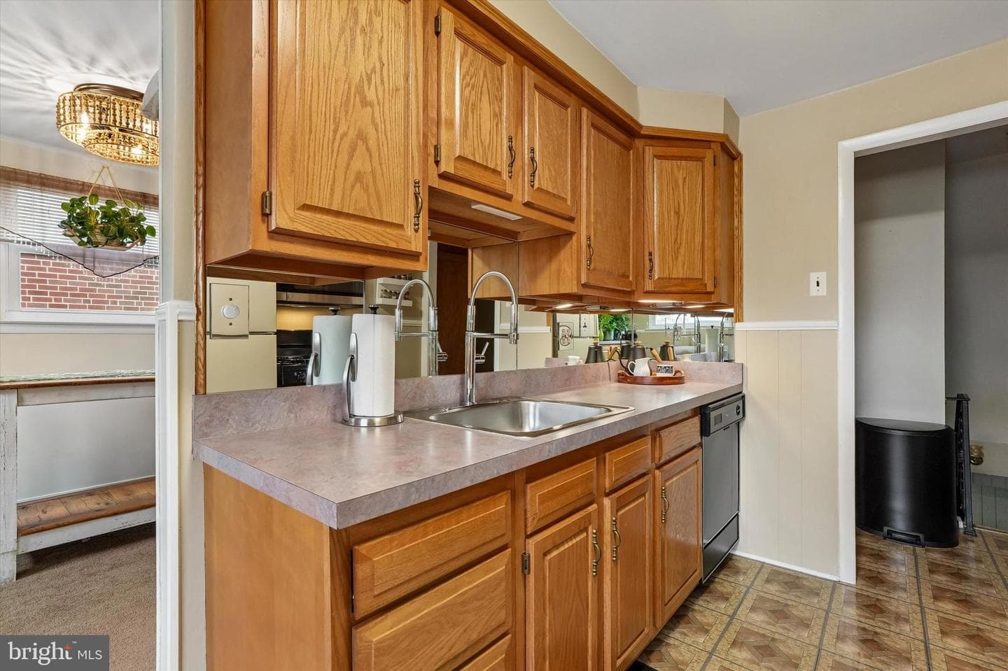 3447 Aubrey Avenue photo 11