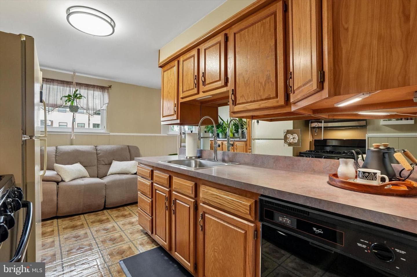 3447 Aubrey Avenue photo 12