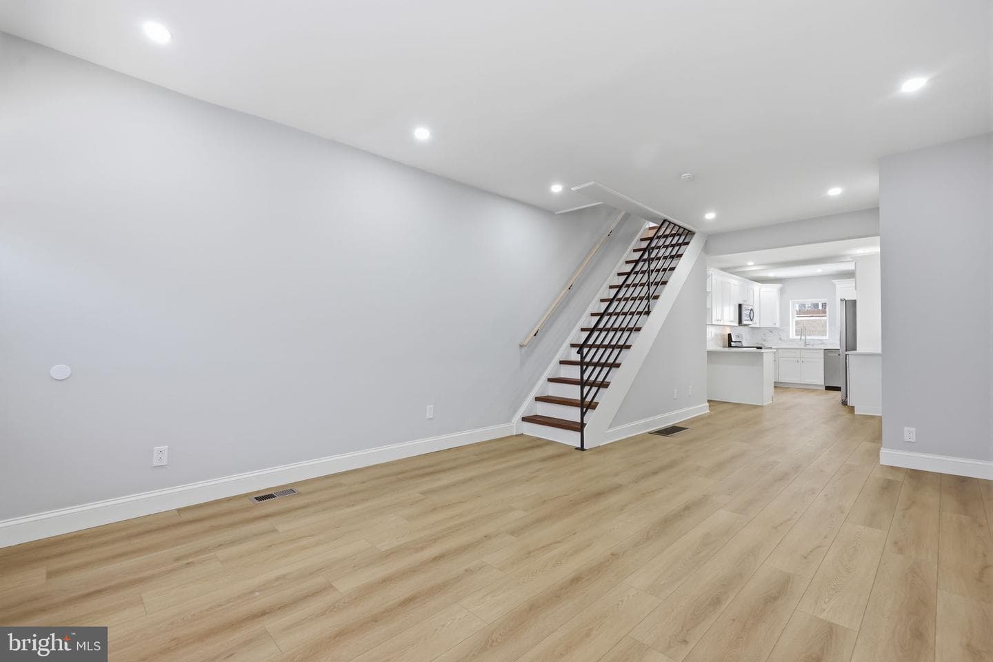 1716 S Chadwick Street photo 11