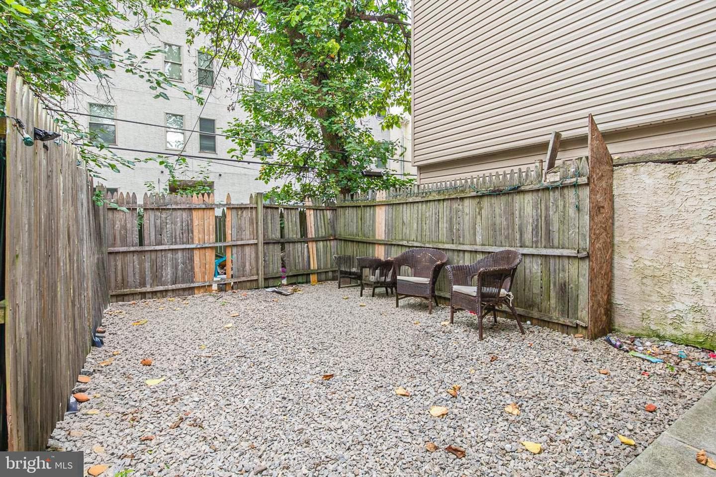 1811 Bouvier Street photo 22