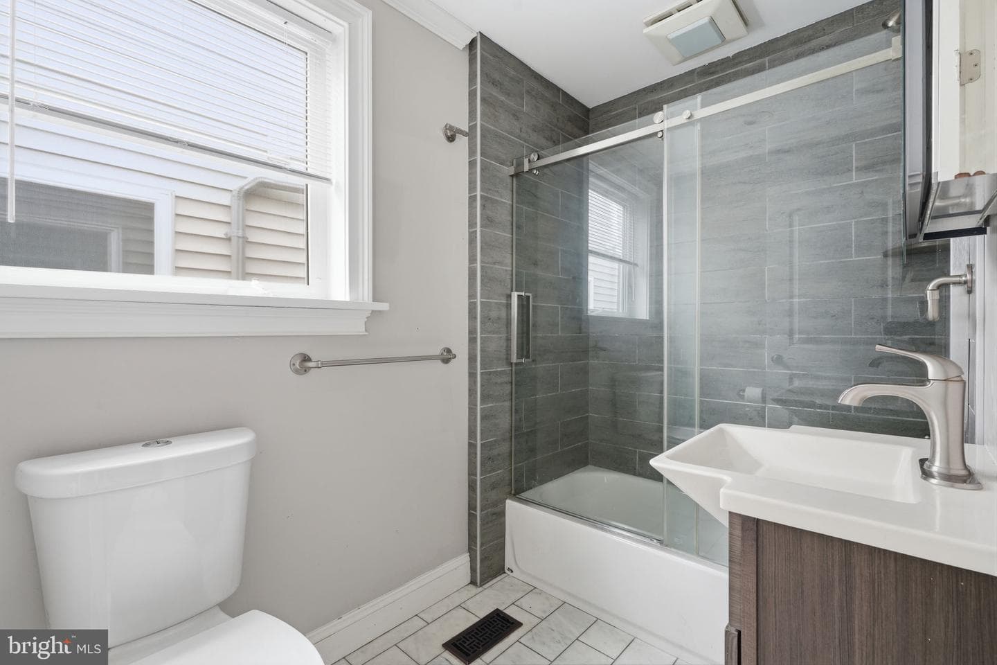 3174 Chatham Street photo 33