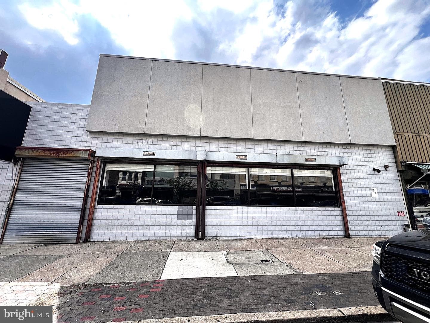 5612-5614 N 5th Street photo 1