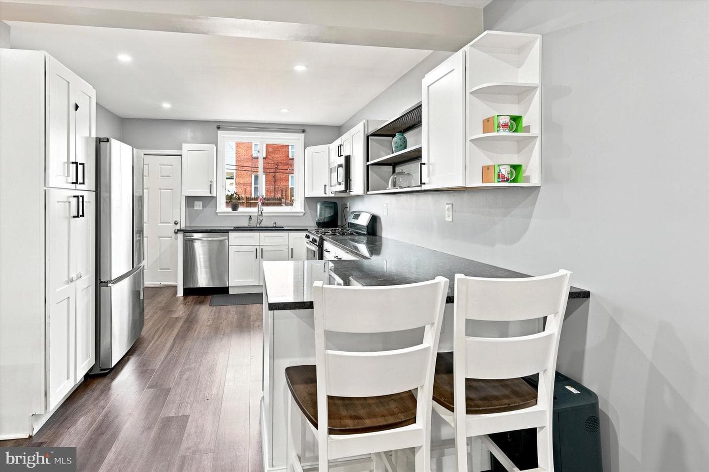 4253 Houghton Street photo 8