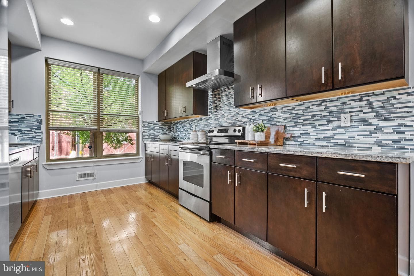 1908 Poplar Street #a photo 7
