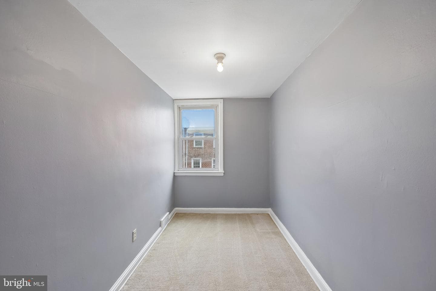 7343 Woodcrest Avenue photo 11