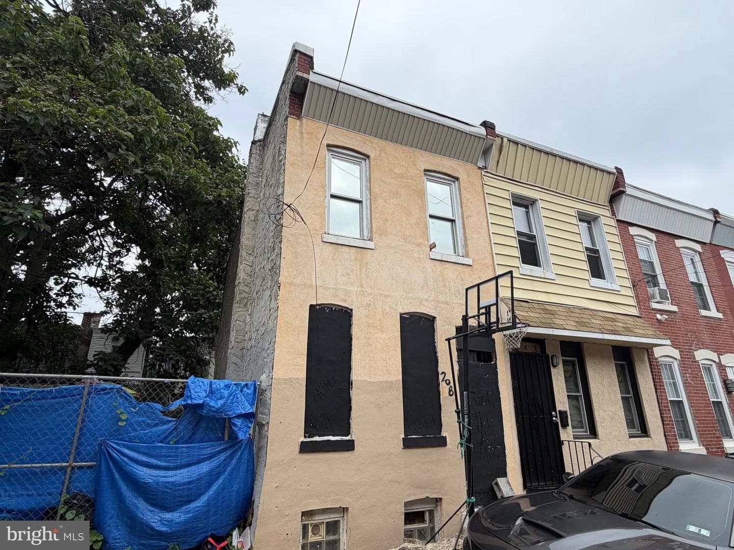 2081 E Clementine Street photo 1