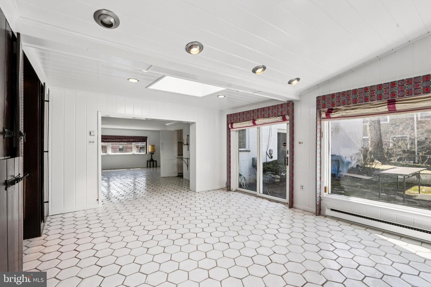 802 Westview & 605 Arbutus Street photo 22