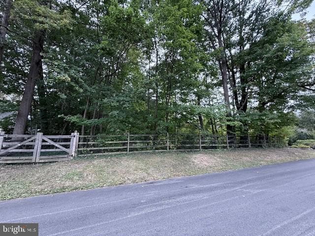 802 Westview & 605 Arbutus Street photo 5