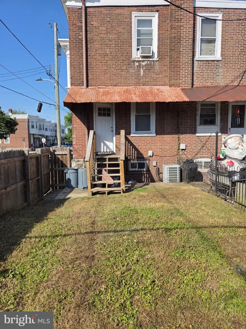 4400 Comly Street photo 11