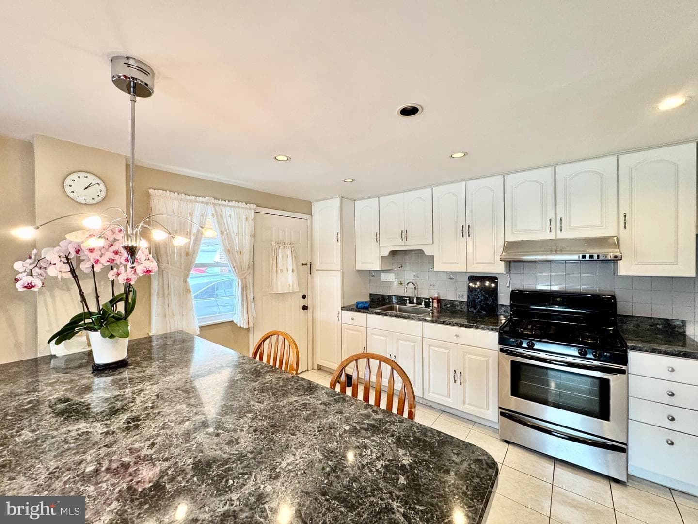 9219 Outlook Avenue, Philadelphia