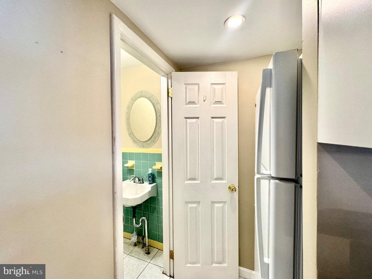 9219 Outlook Avenue photo 12