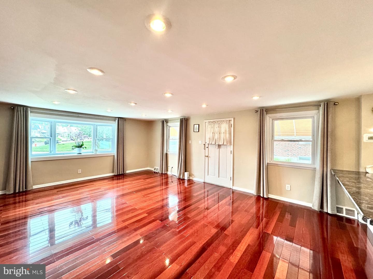 9219 Outlook Avenue, Philadelphia