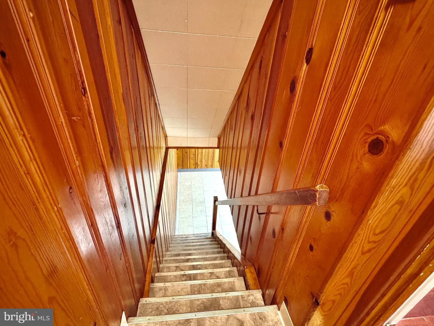 9219 Outlook Avenue photo 33