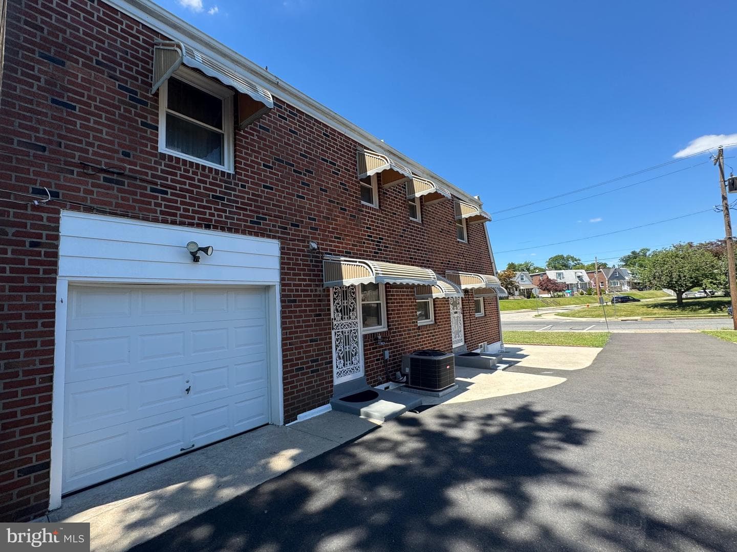 9219 Outlook Avenue photo 44