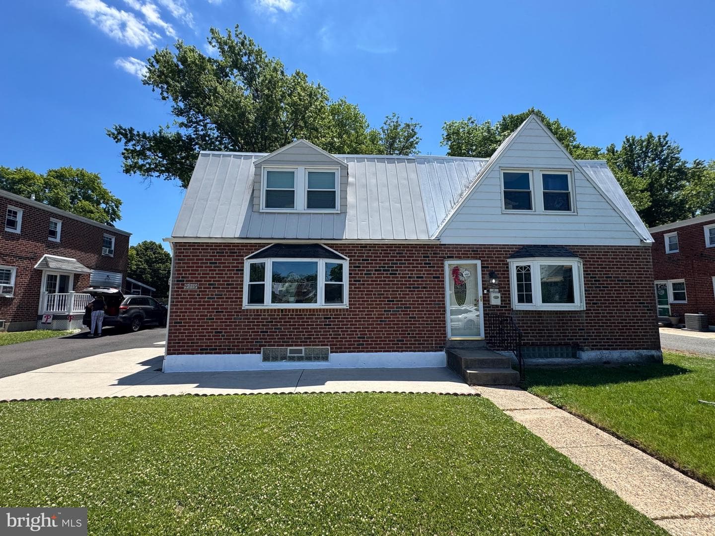 9219 Outlook Avenue photo 47