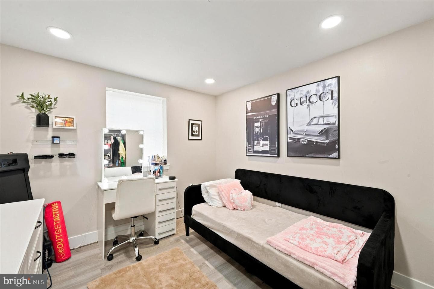 2952 S Sydenham photo 9