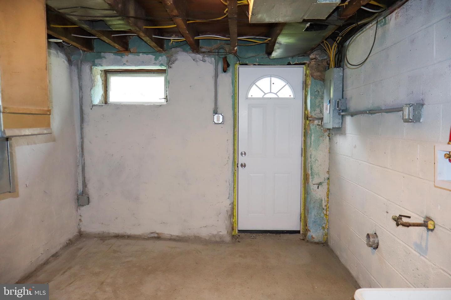 716 Disston Street photo 20