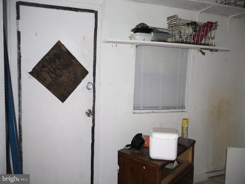 3228 W York Street photo 10