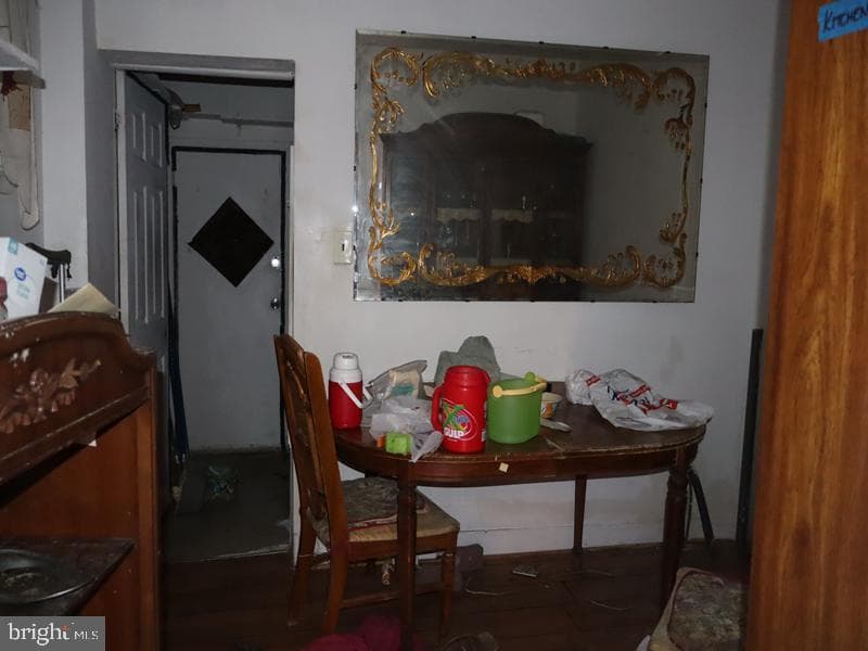 3228 W York Street photo 8