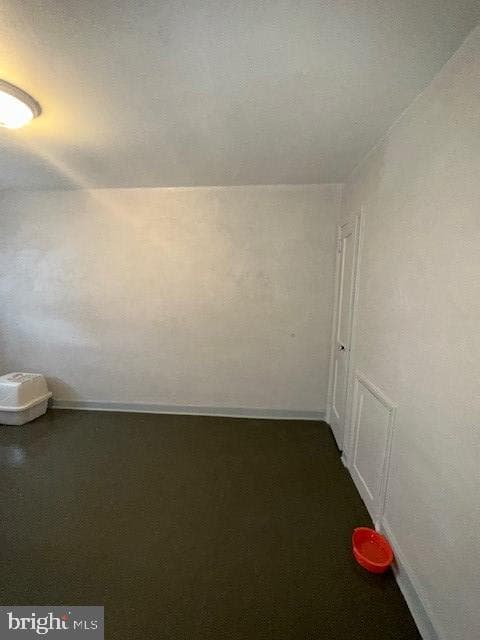 5403 Valley Street photo 16