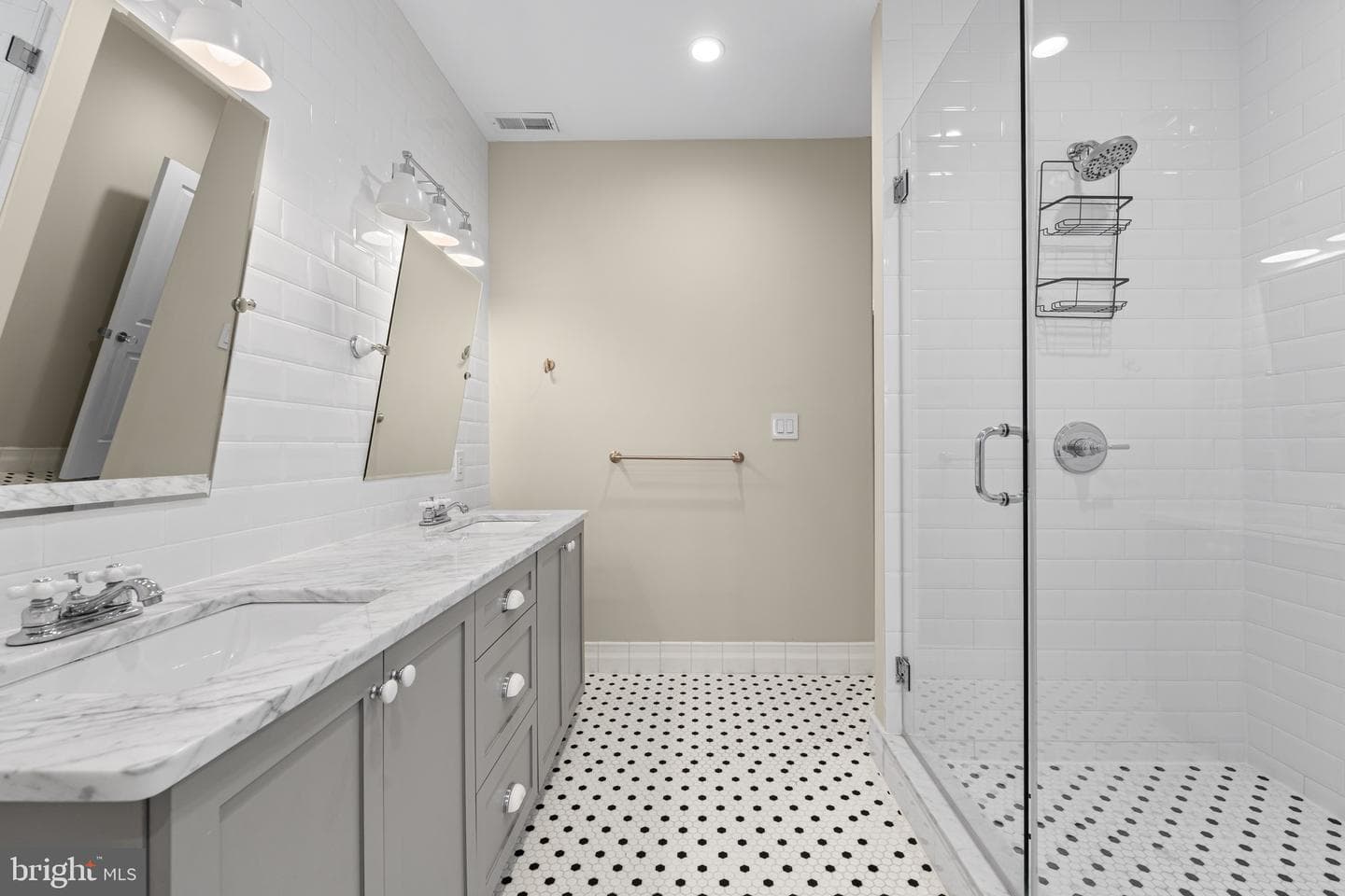 2203 Christian Street photo 23