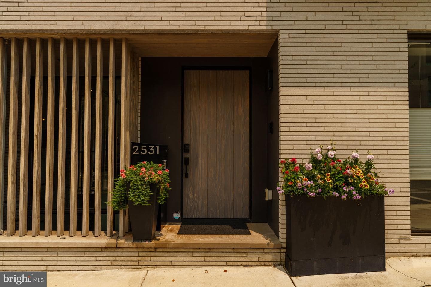 2531 Pine Street photo 45