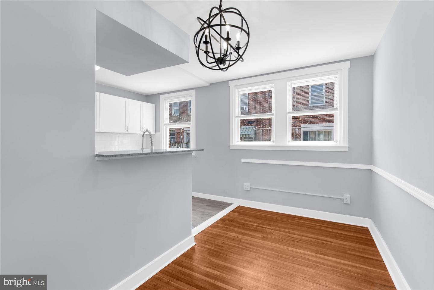 5437 Valley Street photo 9