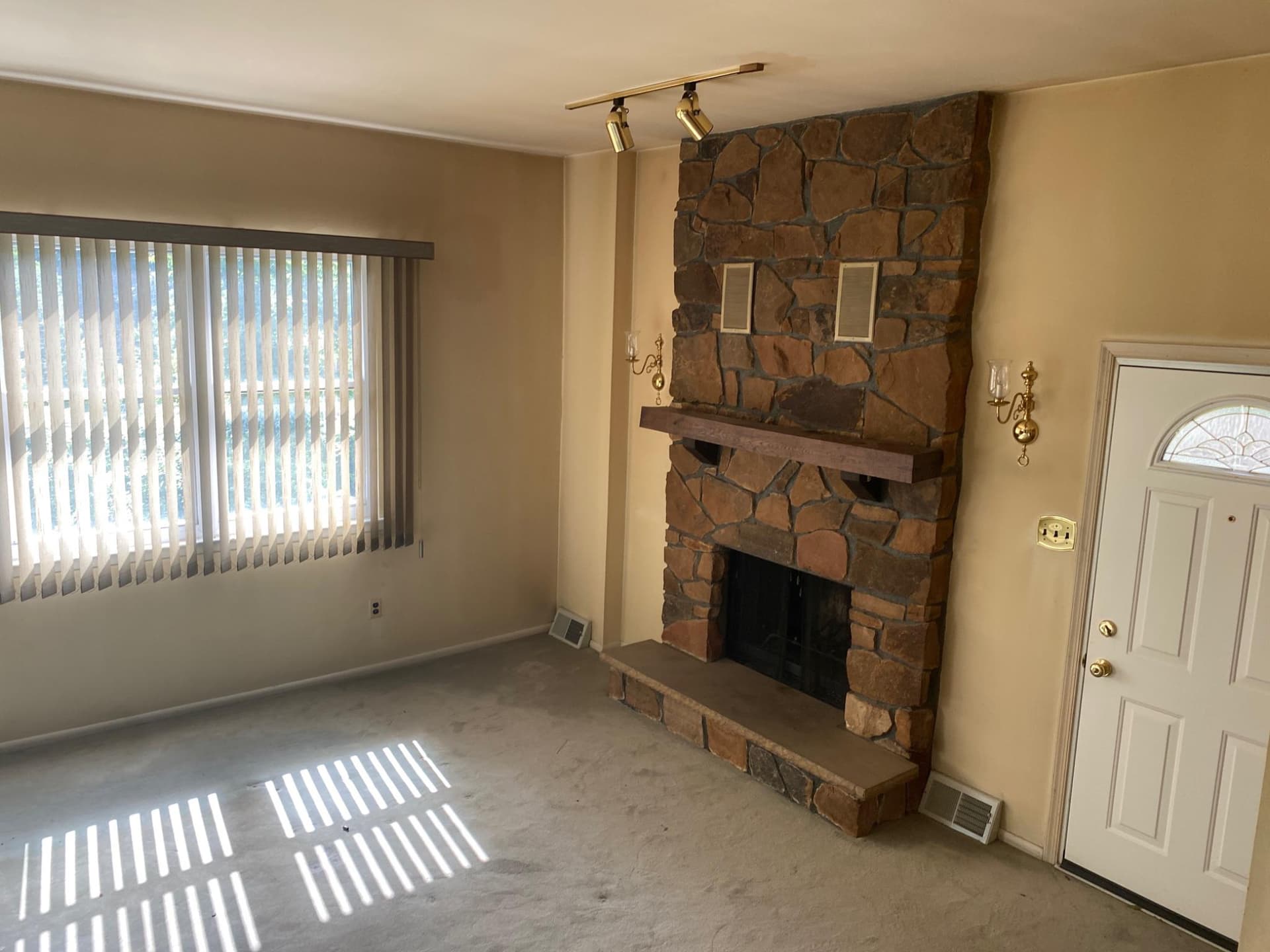8909 Lewin Place photo 31
