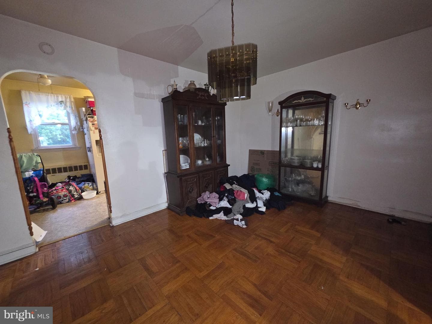 1010 Cliveden Street E photo 10