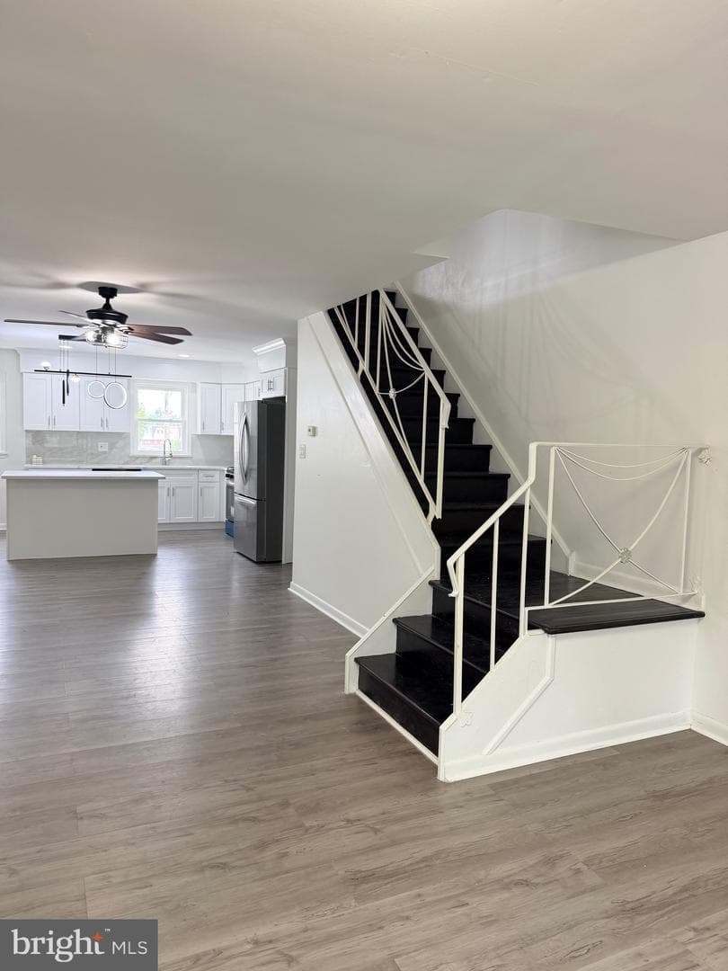 9021 Eastview Road photo 15