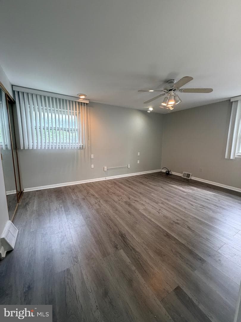 9021 Eastview Road photo 18