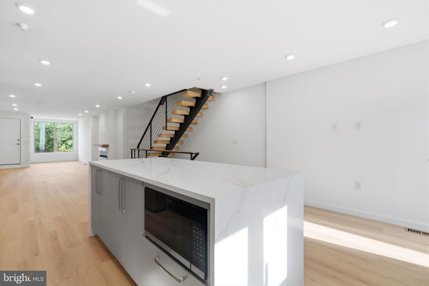 1517 Bodine Street N #a photo 19