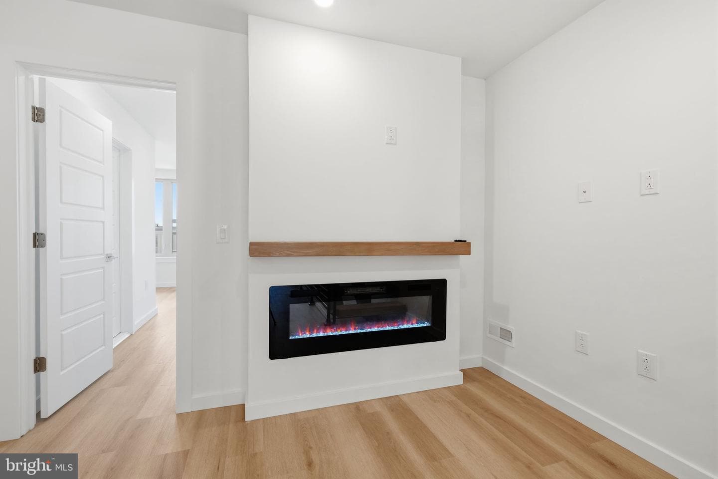 1517 Bodine Street N #b photo 6