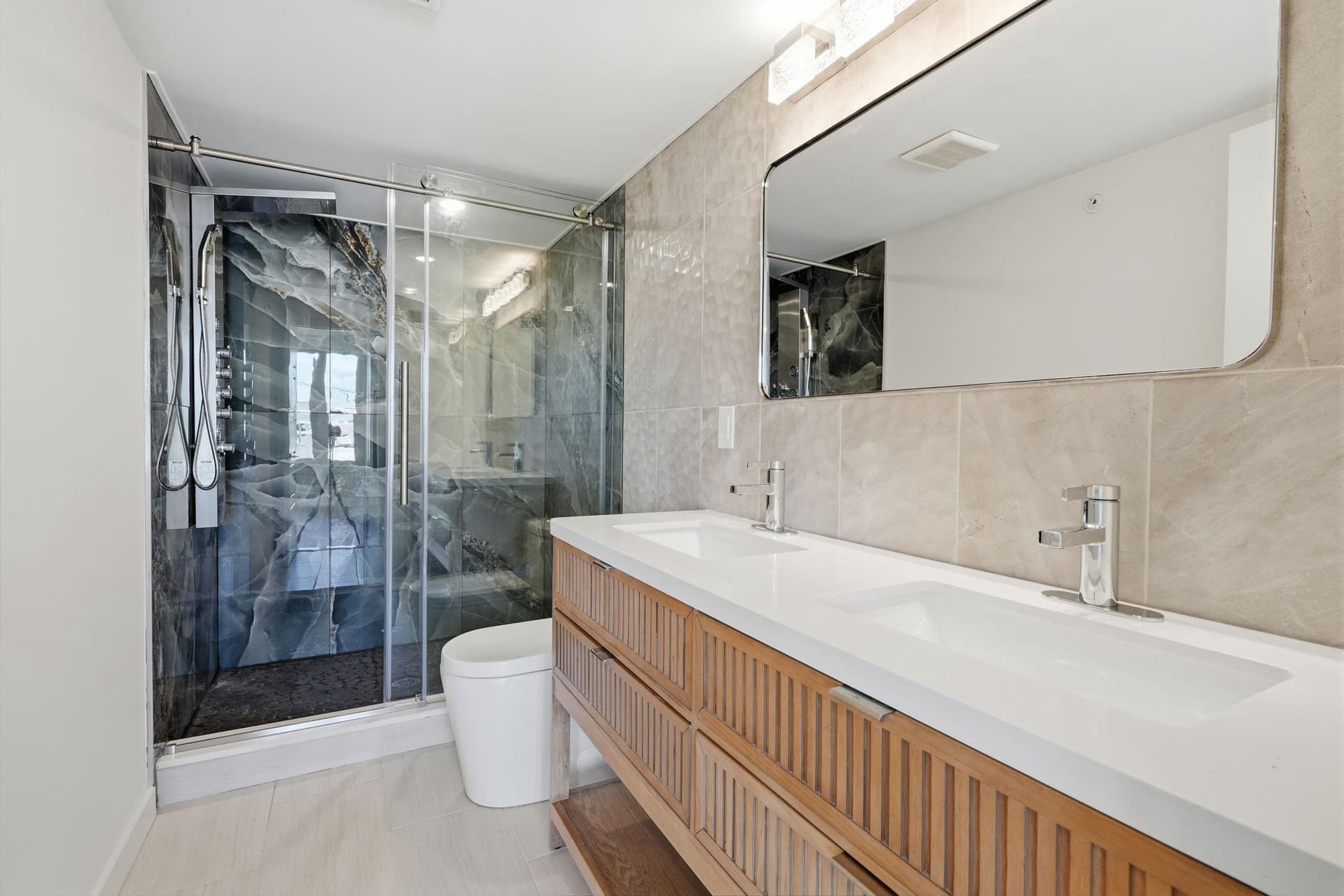 1517 Bodine Street N #b photo 9