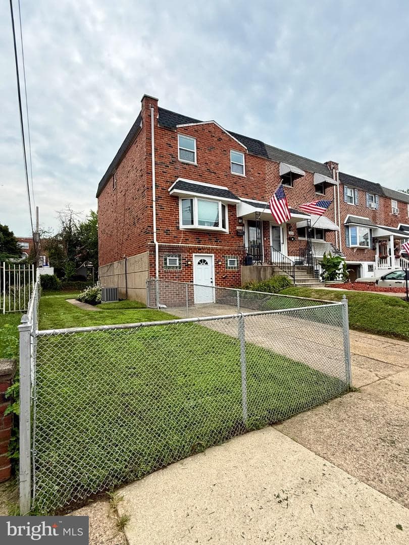 12820 Elnora Road, Philadelphia