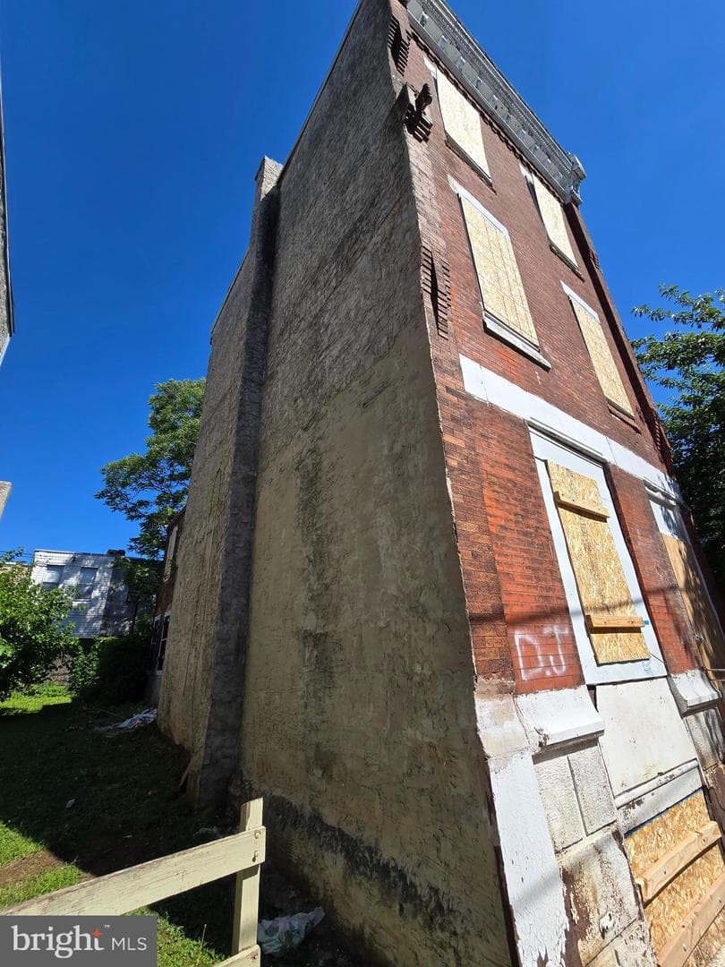 2431 N 19th Street photo 3