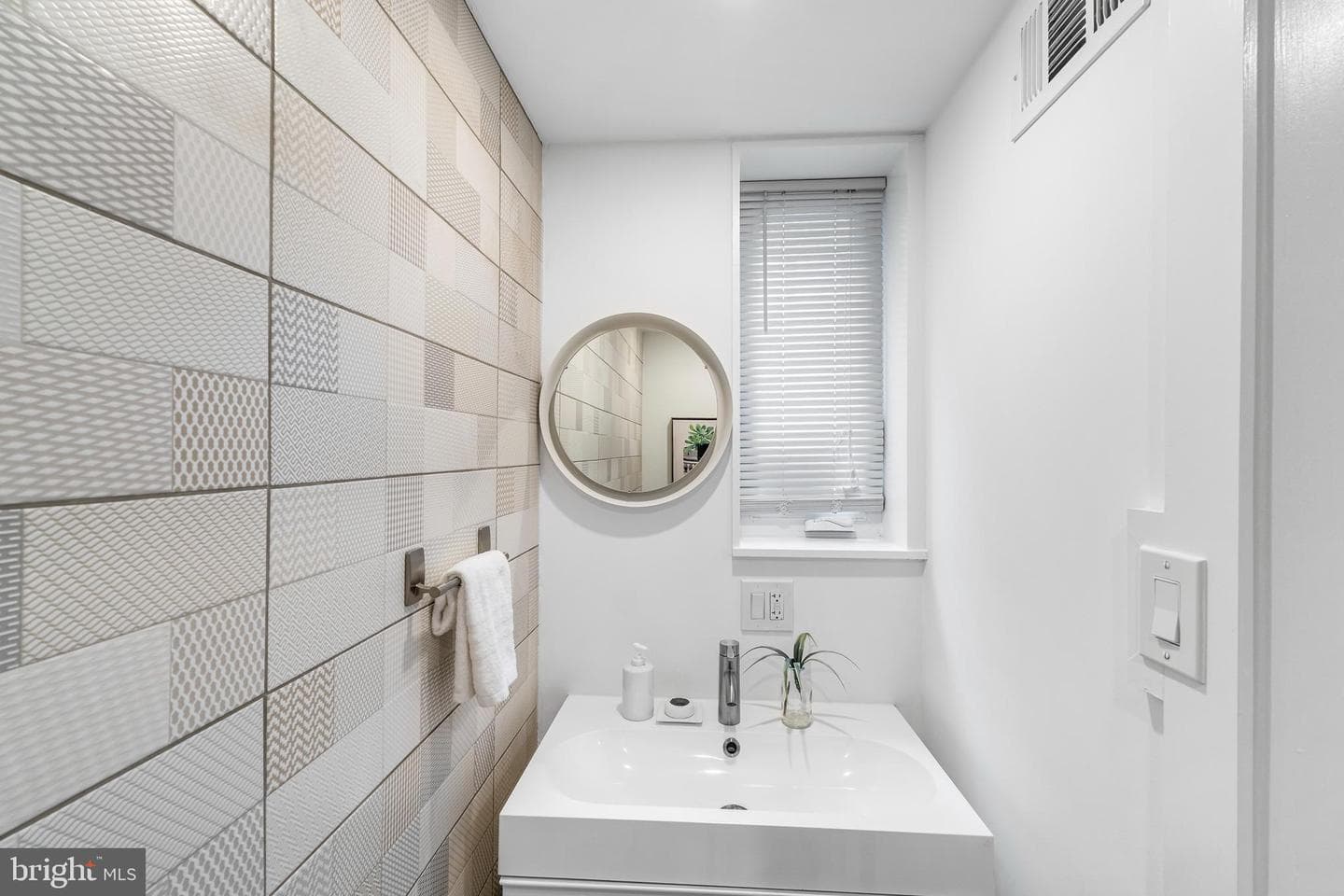 2631 Amber Street photo 27