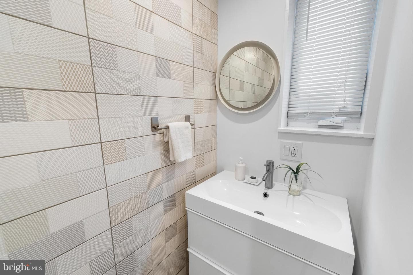 2631 Amber Street photo 28