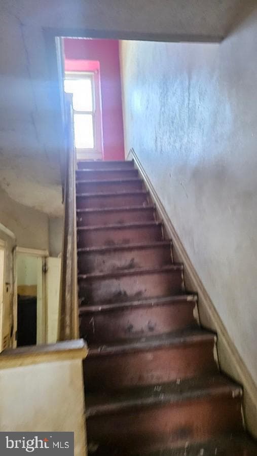 5311 N Howard Street photo 28
